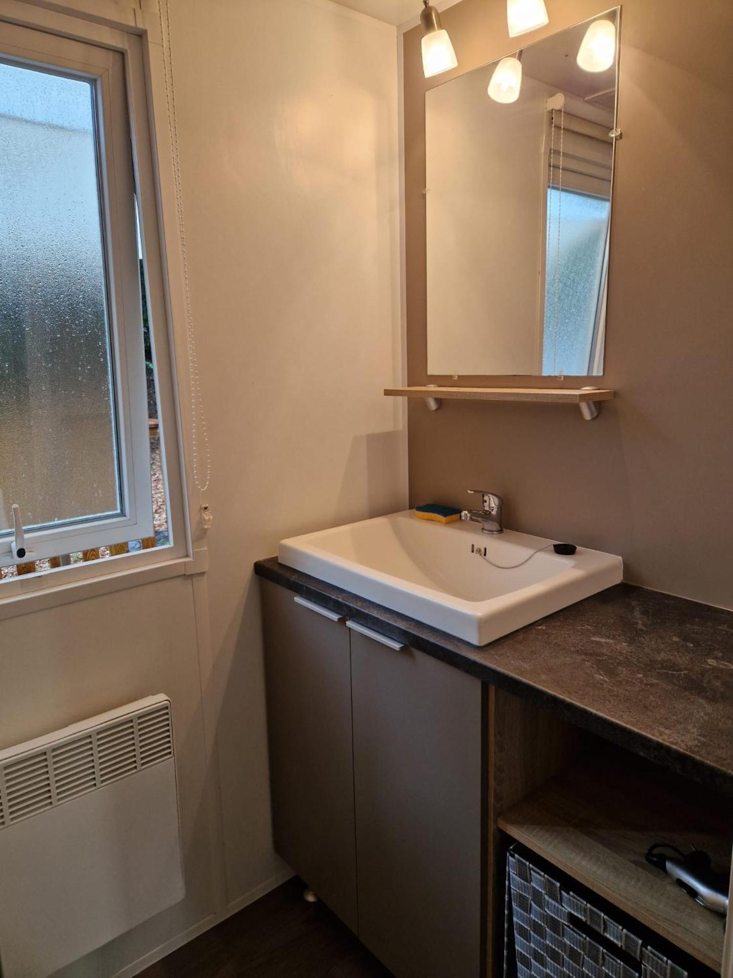 Mobil Home Tout Confort 3 Chambres Camping Les Pierres Couchees Saint-Brevin-les-Pins Exterior foto