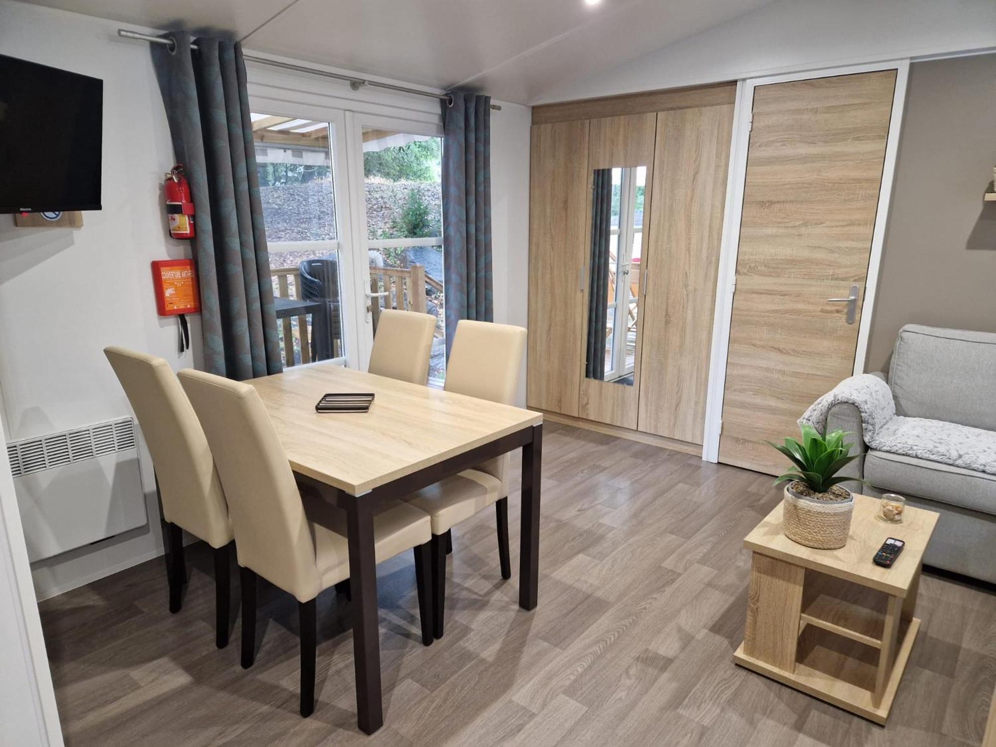 Mobil Home Tout Confort 3 Chambres Camping Les Pierres Couchees Saint-Brevin-les-Pins Exterior foto
